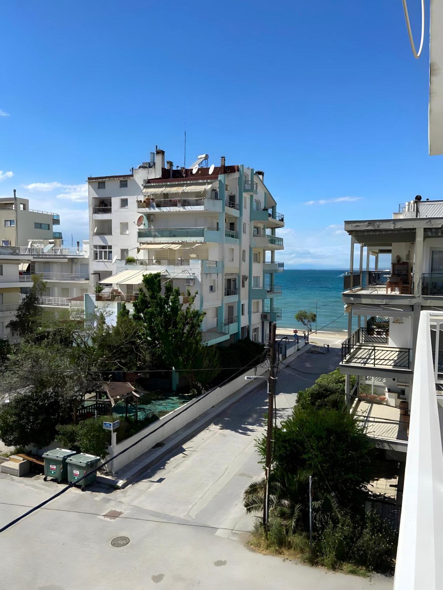 Nouri Schoene Wohnung In Direkter Strandnaehe, Schnelles Internet, Freies Parken, Nahe Flughafen Peraía Exterior foto