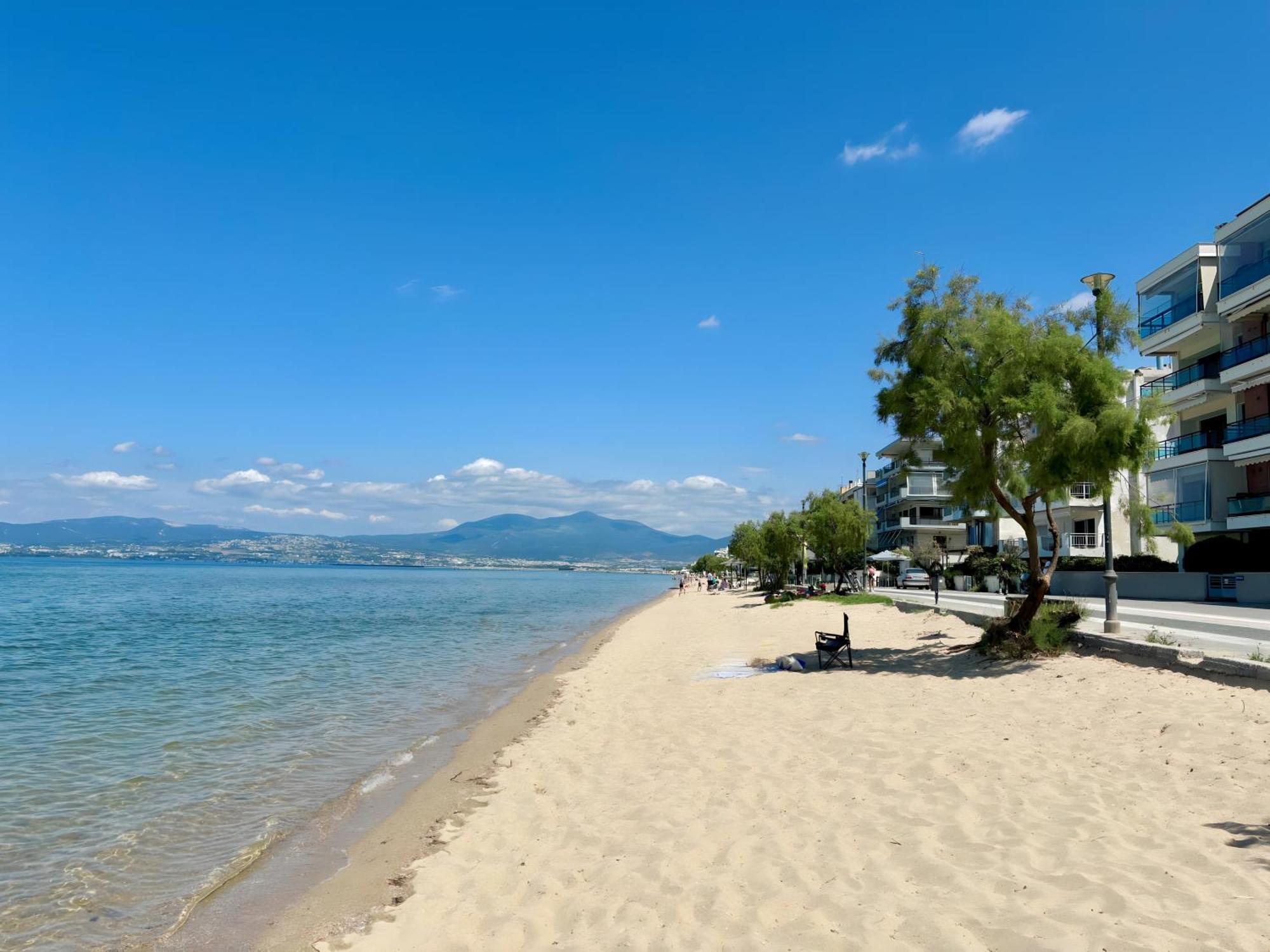 Nouri Schoene Wohnung In Direkter Strandnaehe, Schnelles Internet, Freies Parken, Nahe Flughafen Peraía Exterior foto